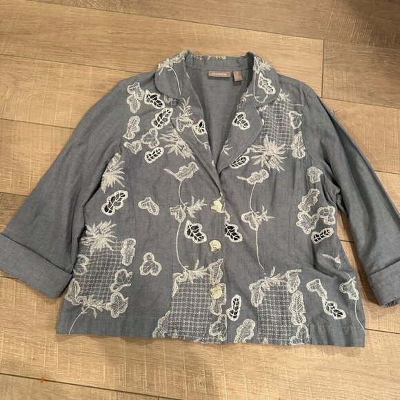 CHICOS WOMENS BLUE DENIM COLOR FLORAL SIZE 3 SHIRT US SIZE 16 - Picture 1 of 6